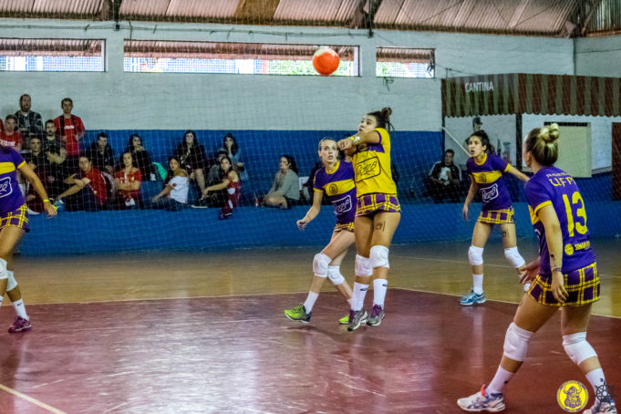 Semifinais dos vôlei feminino e futsal masculino já estão definidas