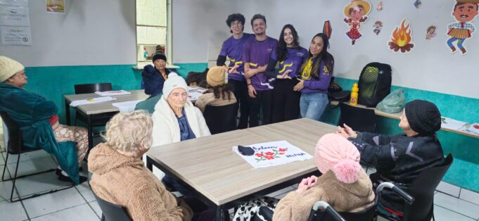 Interface realiza ação no Lar para Idosos Agda